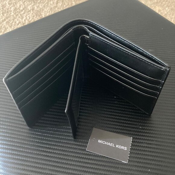 Michael Kors Men's Cooper Billfold with Passcase Wallet (Black) - Picture 3 of 10